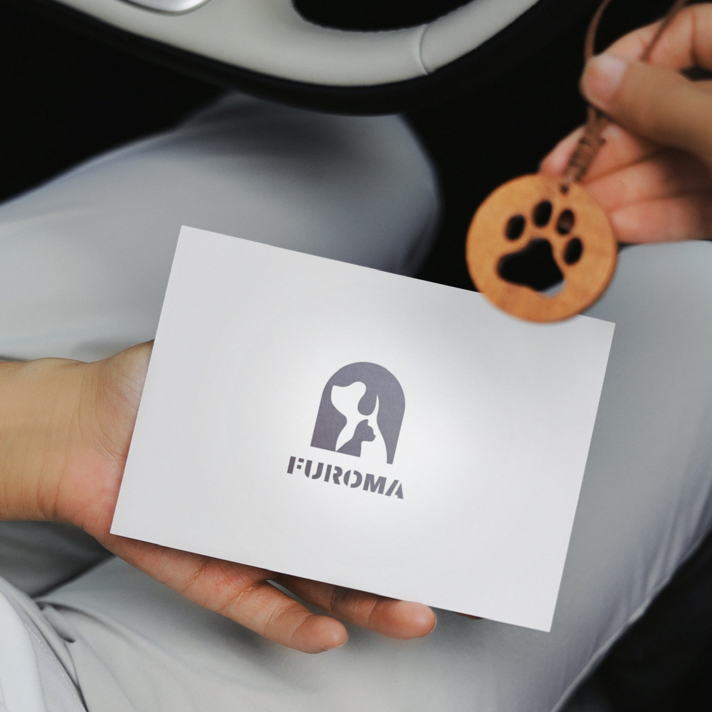Car Wood Diffuser – Dog Paw (Final Sale)