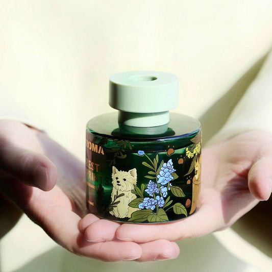 Forest Pawprints Reed Diffuser – Camellia & Clary Sage